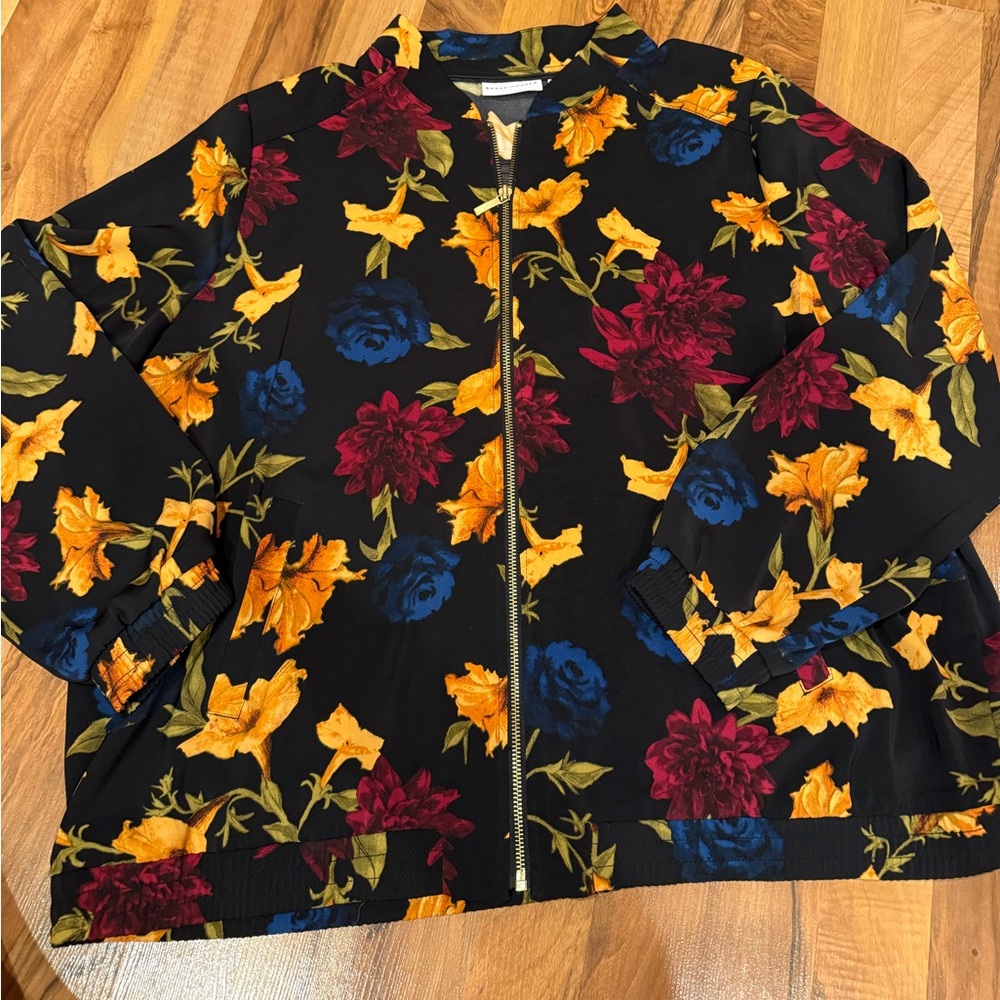 Susan graver women’s bomber‎ style lightweight zip up floral size 1X
